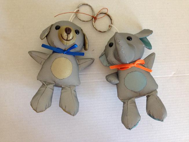 REFLECTIVE FABRIC ANIMAL KEYCHAIN